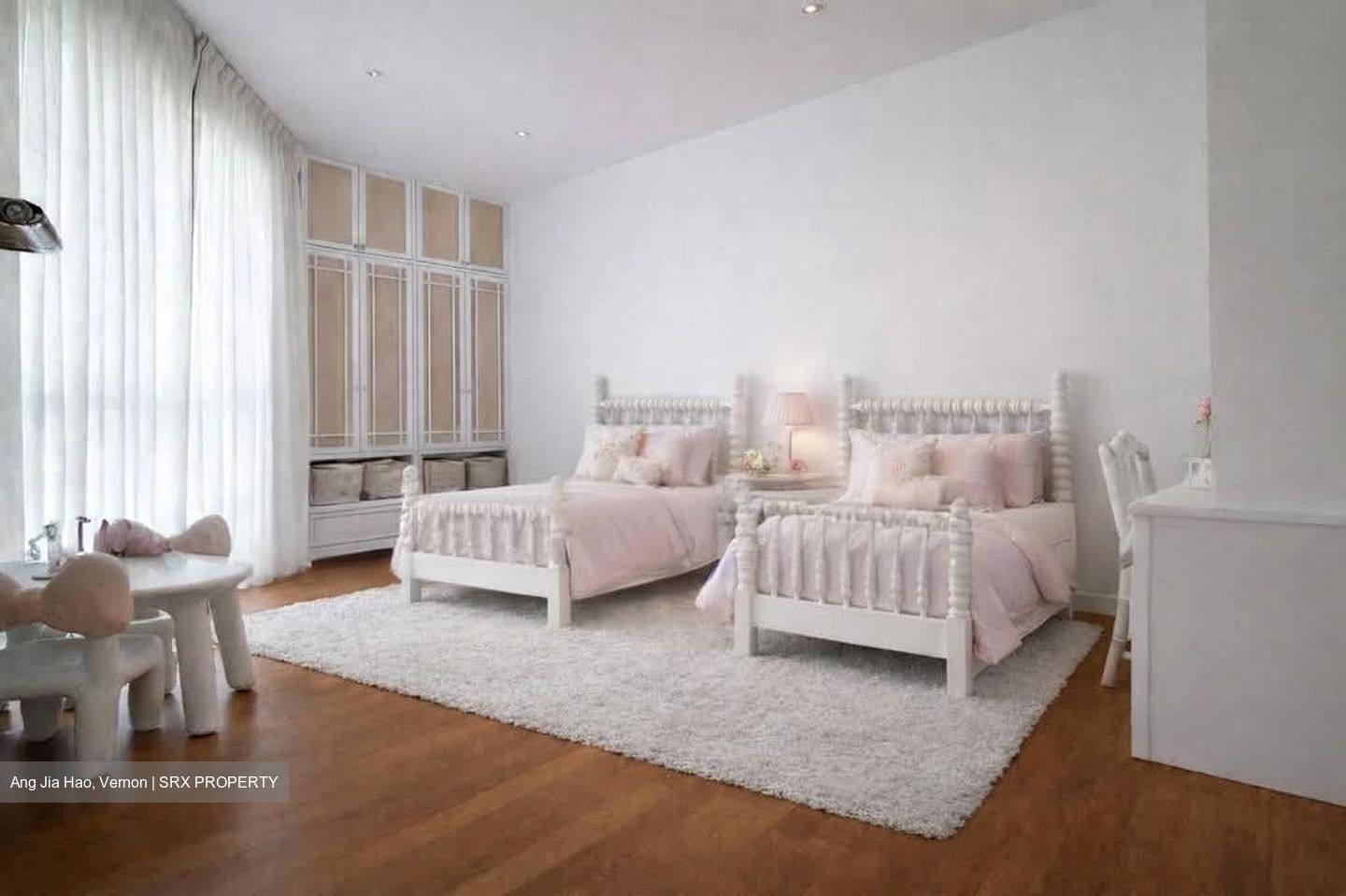 Highland Close (D19), Semi-Detached #555621921
